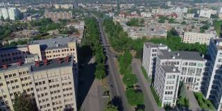 从空中拍摄哈尔科夫的主要广场。哈尔科夫中心有一架无人机