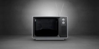 在灰色背景下，Dna结构在电视屏幕上旋转