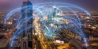 智能数字城市概念，鸟瞰图，迪拜，阿联酋，延时，4k视频，循环
