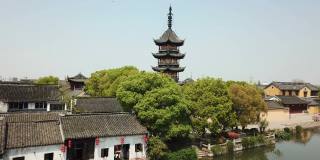 中国南浔古镇沿河的古老民居
