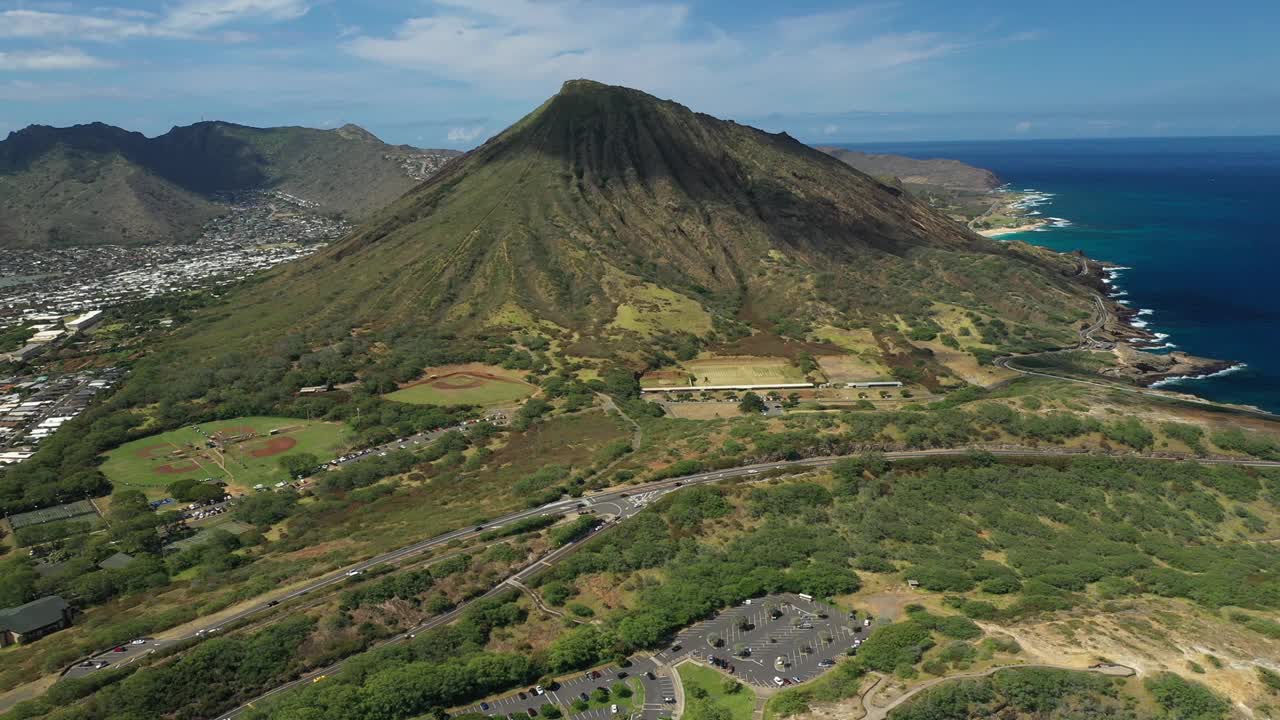 科科岬火山口，夏威夷瓦胡岛无人机鸟瞰图