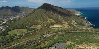 科科岬火山口，夏威夷瓦胡岛无人机鸟瞰图