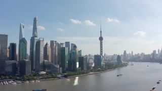 无人机拍摄:上海陆家嘴金融区4K鸟瞰图视频素材模板下载