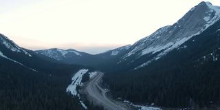 俯瞰风景优美的高速公路在加拿大风景