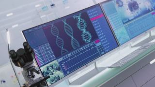 未来的实验室设备。DNA螺旋模型在屏幕上。垂直视频视频素材模板下载