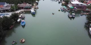 无人机在Cam Thanh水椰村上空拍摄