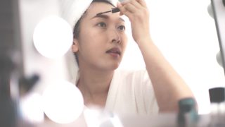 皮肤护理，亚洲人的样子视频素材模板下载