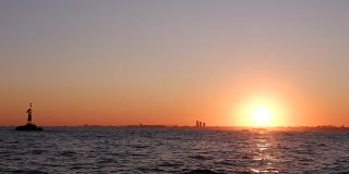 夏日马尔马拉海的日落。