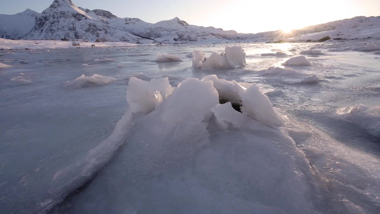 罗浮敦岛标志着冬季的到来