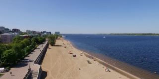 伏尔加河地区，鸟瞰萨马拉市美丽的海滩，俄罗斯