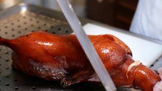 中国菜:北京烤鸭视频素材模板下载