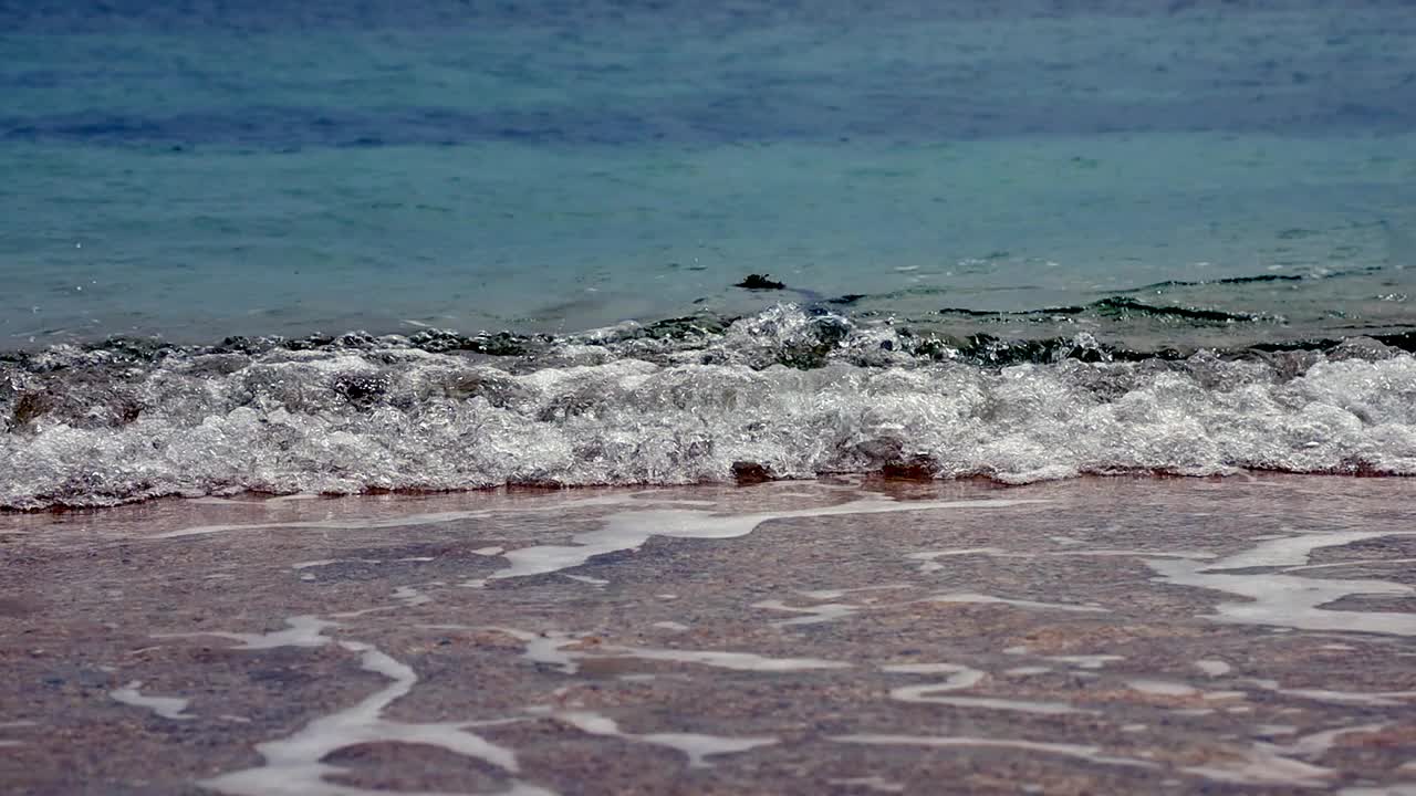 海浪:一波又一波