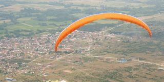 降落伞滑翔机