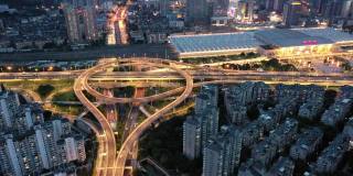 无人机鸟瞰城市立交桥高架道路夜景