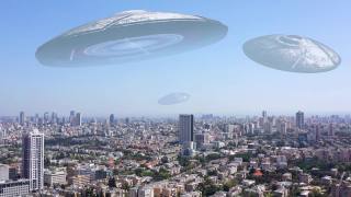 外星人ufo入侵飞碟在大城市，3d插图视频素材模板下载