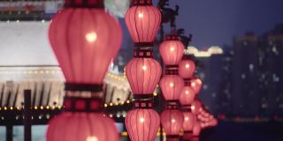 中国陕西西安，古城墙上的灯笼