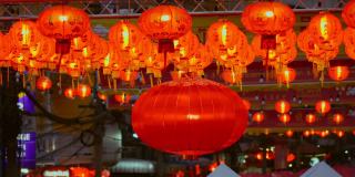 中国农历新年龙游行在泰国举行