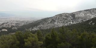 从帕内斯山上俯瞰希腊阿提卡的全景