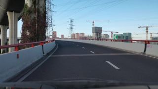 实时汽车在高架公路上行驶，上海，中国视频素材模板下载
