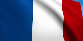 法国国旗飘扬，机场布告牌也在上面