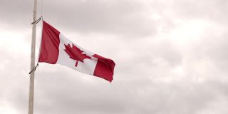 加拿大降半旗