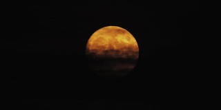 傍晚的天空与丰收，猎人大月亮通过长焦望远镜拍摄。