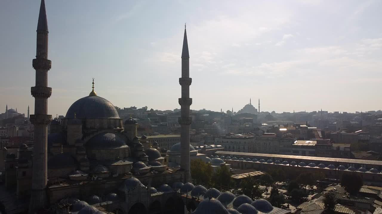 Yeni Cami和Spice bazaar的鸟瞰图