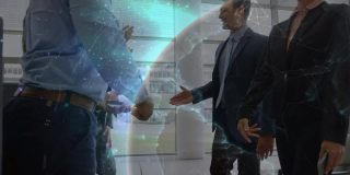 全球网络连接的动画，不同的商业人士在办公室握手