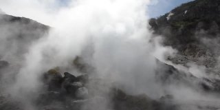 意大利火山地区的火山喷气孔