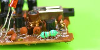 印刷电路板电阻损坏。