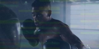 干扰非裔美国男拳击手在体育馆拳击的动画