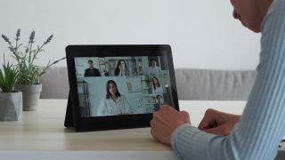 远程教育女教师虚拟会议视频素材模板下载