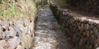秘鲁Yucay的水渠