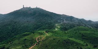 香港大帽山郊野公园附近的山脉