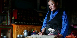 西藏女人