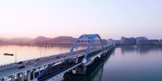 日落时分的杭州复兴大桥鸟瞰图