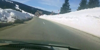 道路积雪覆盖的景观