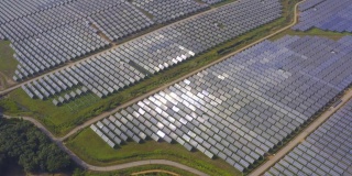 一种大型的清洁能源——太阳能。