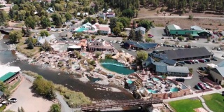 从空中飞起的温泉度假胜地-帕戈萨温泉，科罗拉多州