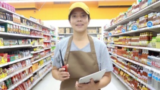 超市杂货店经理视频素材模板下载