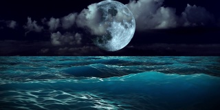 神奇的海浪，月亮在云中闪耀。