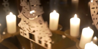降临节白色蜡烛围绕着夹板做成的天使或圣诞树14p2