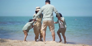 幸福的海滩假日!