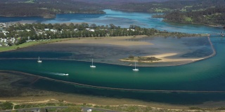 无人机拍摄的澳大利亚新南威尔士州南海岸Narooma瓦冈加岬和瓦冈加湾