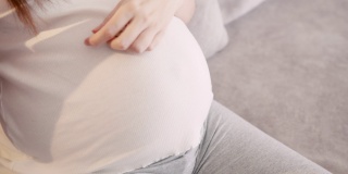 孕妇在家服用-3脂肪酸补充剂。