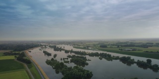 俯瞰满溢的伊塞尔河