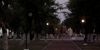 阿根廷恩特雷里奥斯省一个小村庄里的一个空公园。
