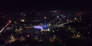 2018年新年前夜，印尼雅加达中央国家纪念碑的美丽鸟瞰图