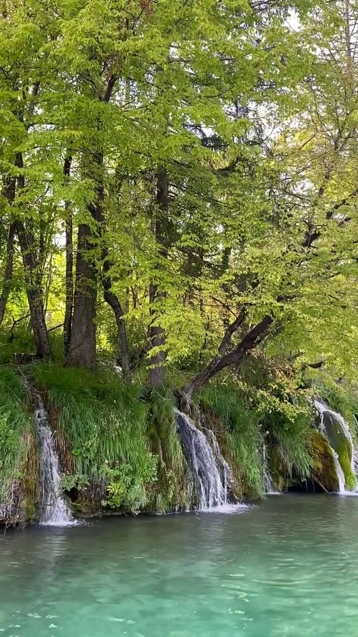 瀑布在克罗地亚
