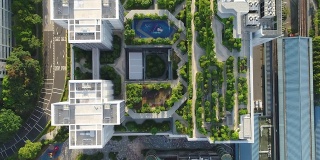 一架无人机在新加坡有屋顶花园的公共住房上空被拍到